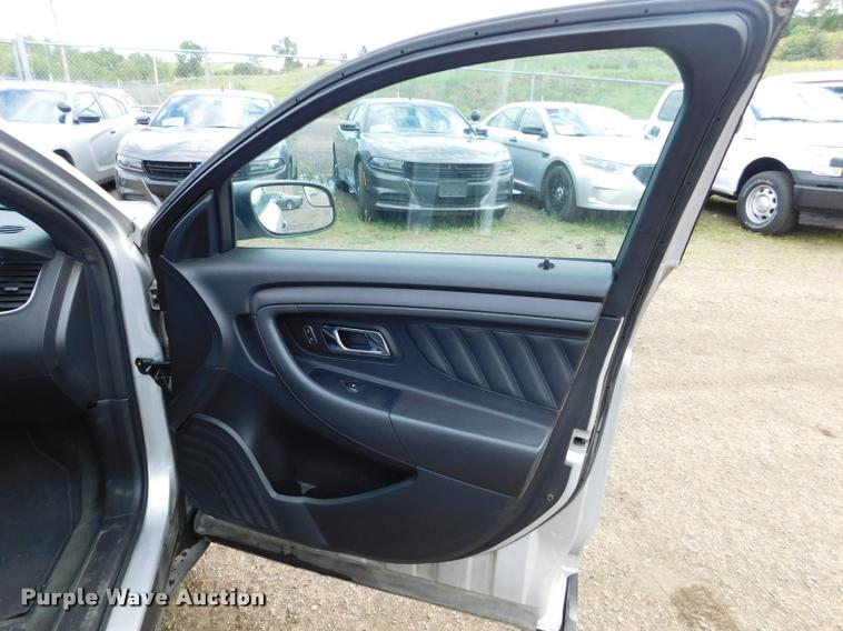 image for item DB9445 2013 Ford Taurus Police