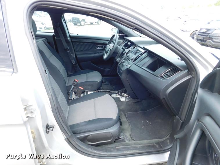 image for item DB9445 2013 Ford Taurus Police