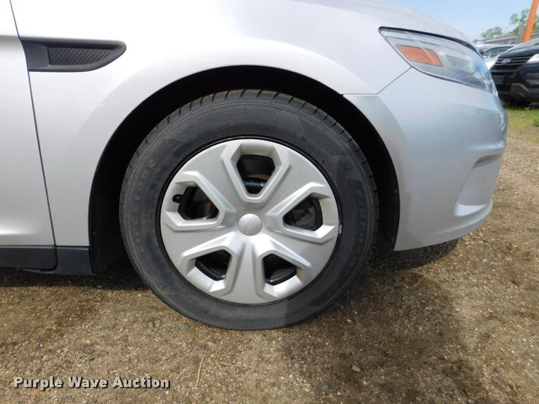 image for item DB9445 2013 Ford Taurus Police