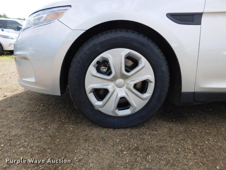 image for item DB9445 2013 Ford Taurus Police
