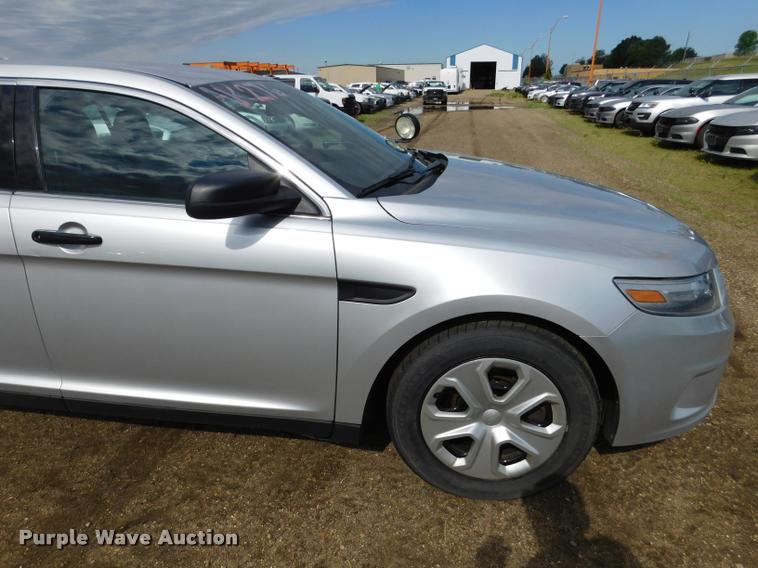 image for item DB9445 2013 Ford Taurus Police