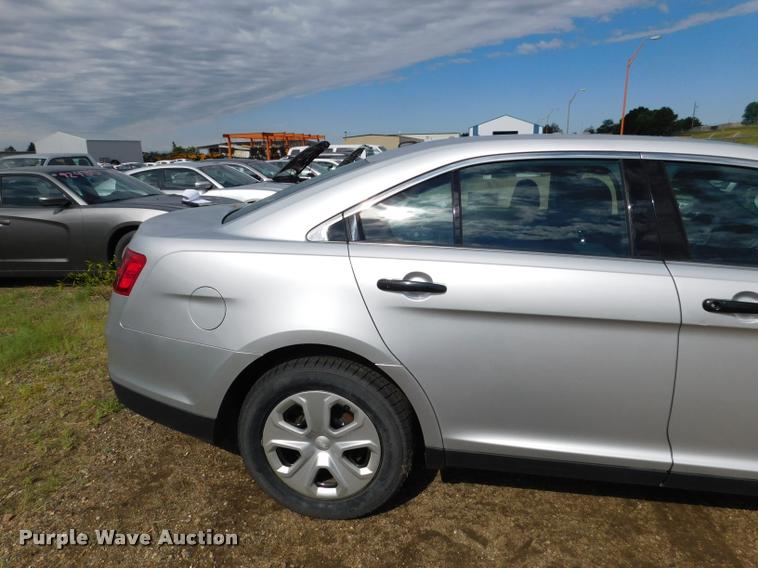 image for item DB9445 2013 Ford Taurus Police