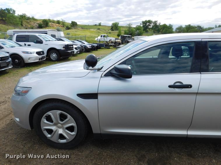 image for item DB9445 2013 Ford Taurus Police