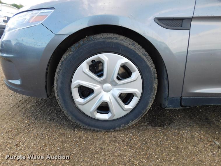 image for item DB9446 2013 Ford Taurus Police