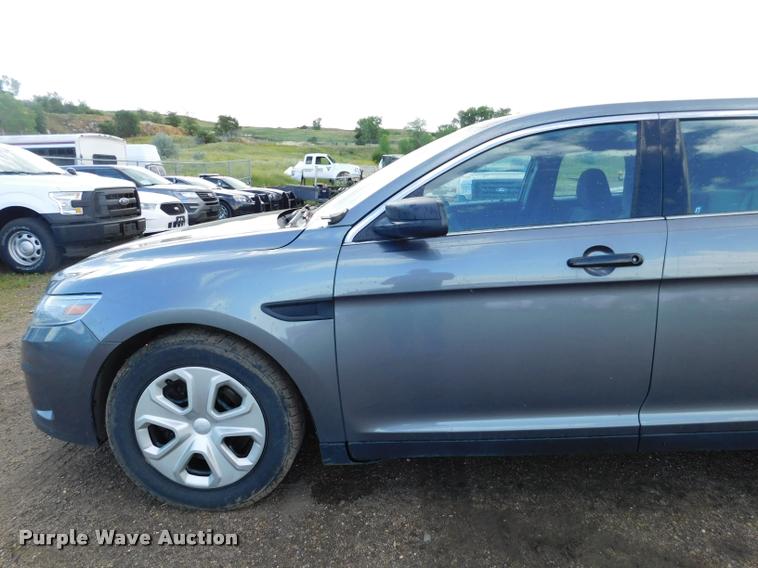 image for item DB9446 2013 Ford Taurus Police