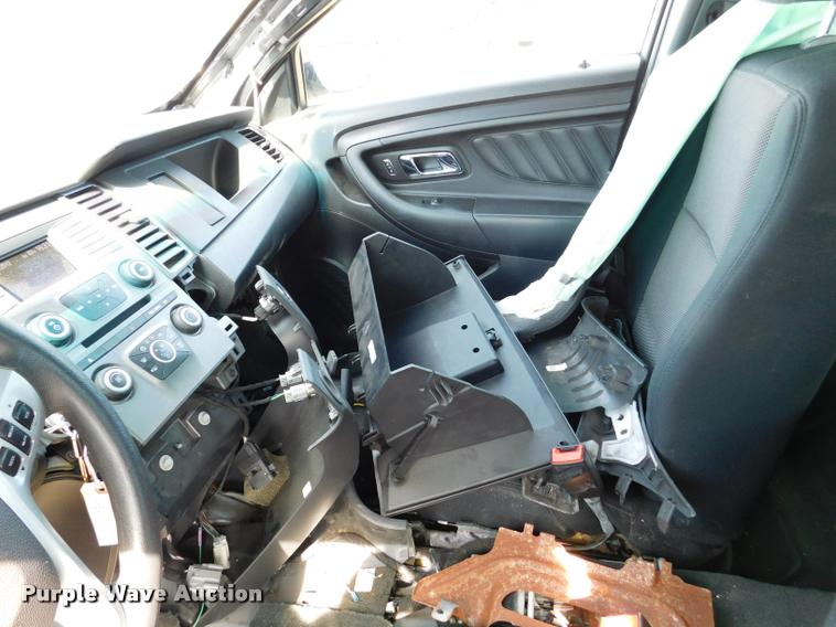 image for item DB9447 2013 Ford Taurus Police