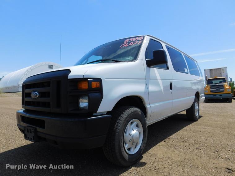 image for item DB9450 2009 Ford E350 Super Duty XL Extended van