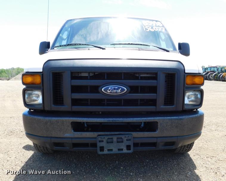 image for item DB9450 2009 Ford E350 Super Duty XL Extended van
