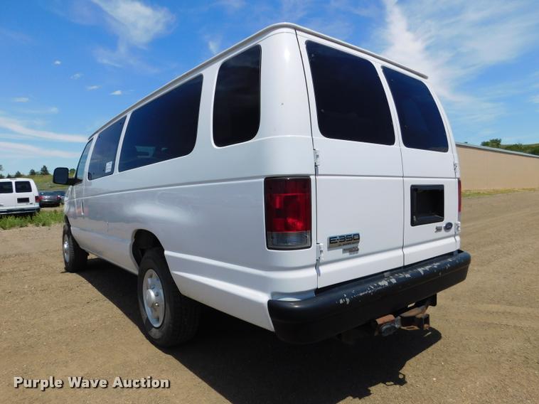 image for item DB9450 2009 Ford E350 Super Duty XL Extended van