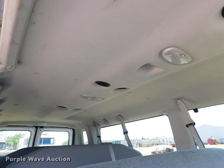 image for item DB9450 2009 Ford E350 Super Duty XL Extended van