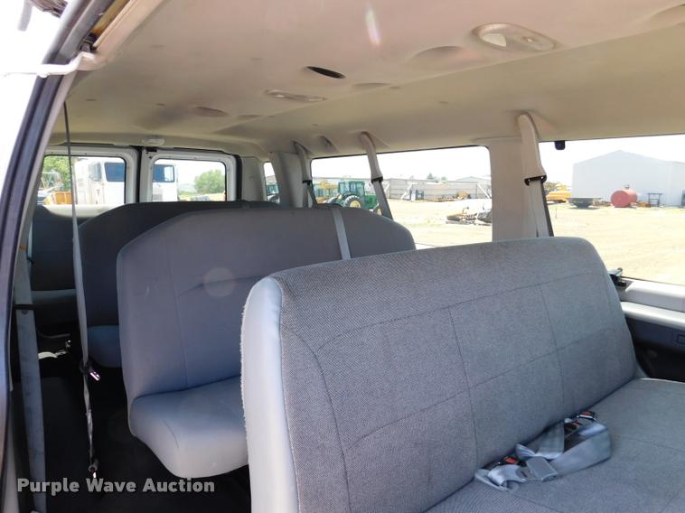 image for item DB9450 2009 Ford E350 Super Duty XL Extended van