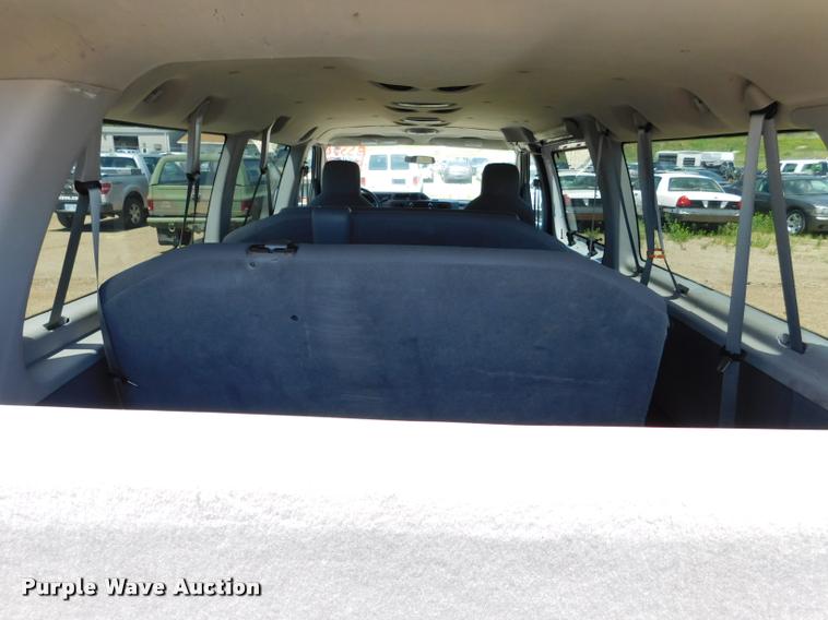 image for item DB9450 2009 Ford E350 Super Duty XL Extended van