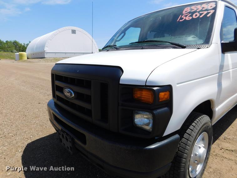 image for item DB9450 2009 Ford E350 Super Duty XL Extended van