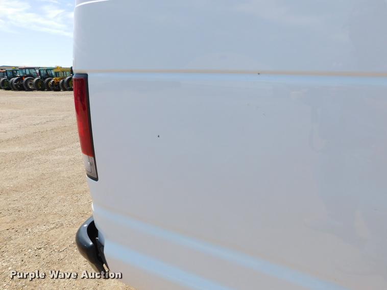 image for item DB9450 2009 Ford E350 Super Duty XL Extended van