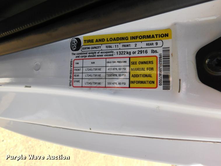 image for item DB9450 2009 Ford E350 Super Duty XL Extended van