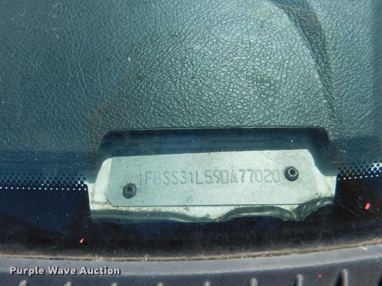 image for item DB9450 2009 Ford E350 Super Duty XL Extended van