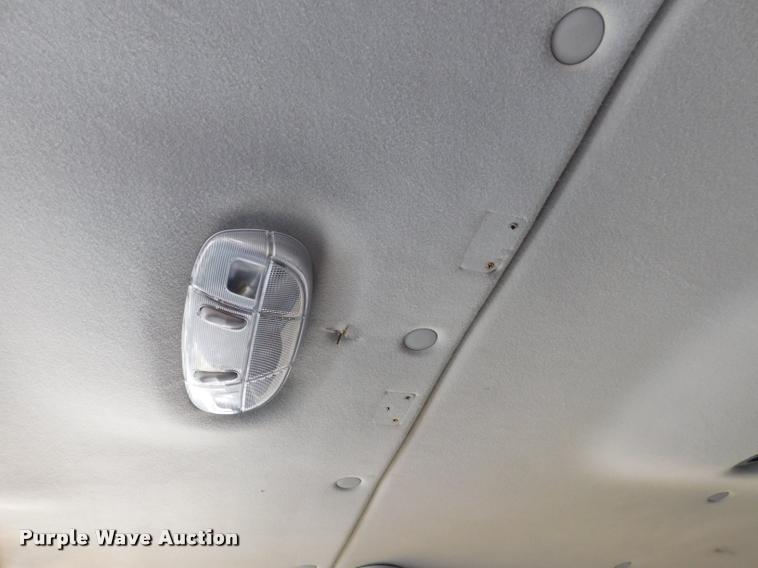 image for item DB9450 2009 Ford E350 Super Duty XL Extended van