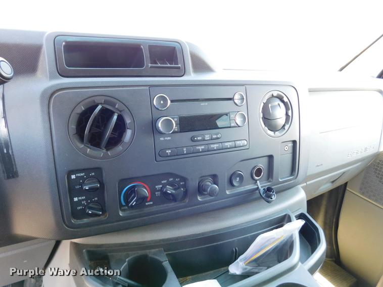 image for item DB9451 2012 Ford E350 Super Duty XL Extended van