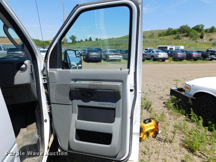 image for item DB9451 2012 Ford E350 Super Duty XL Extended van