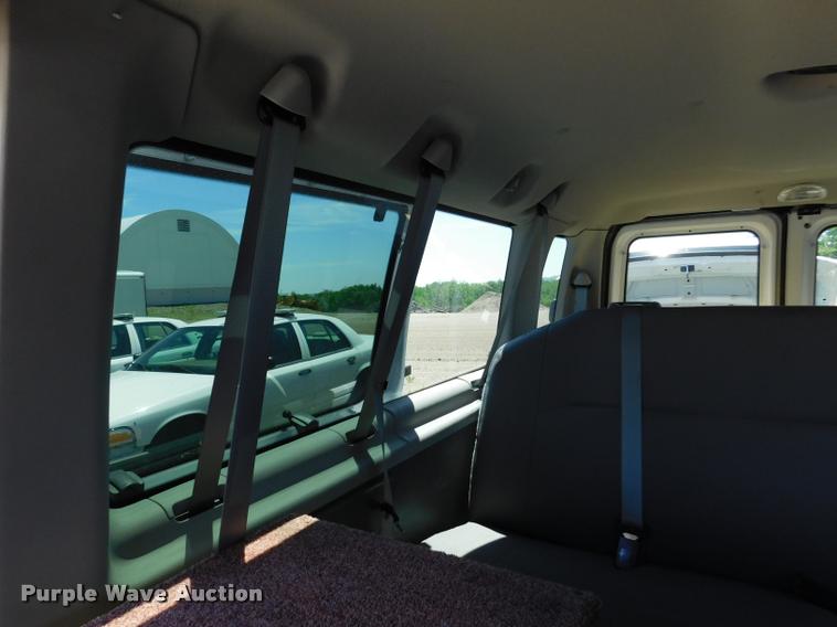 image for item DB9451 2012 Ford E350 Super Duty XL Extended van