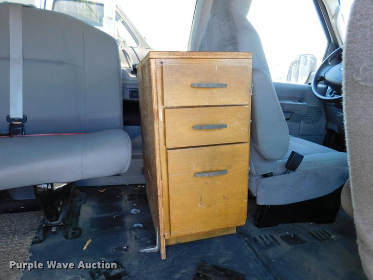 image for item DB9451 2012 Ford E350 Super Duty XL Extended van