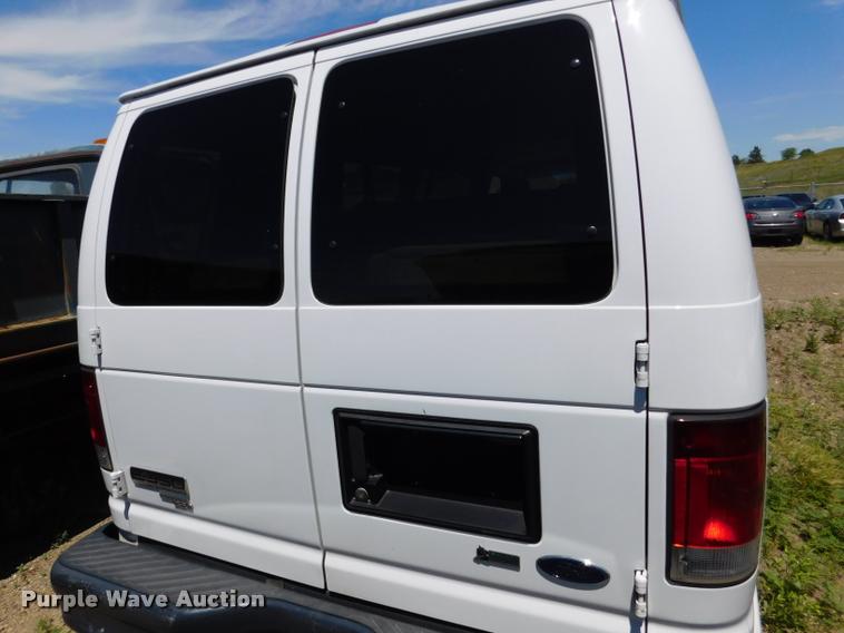 image for item DB9451 2012 Ford E350 Super Duty XL Extended van