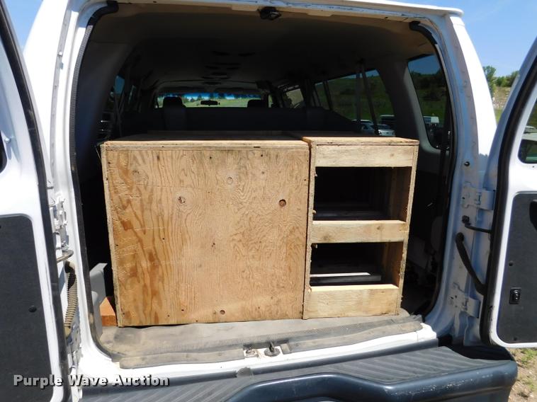 image for item DB9451 2012 Ford E350 Super Duty XL Extended van