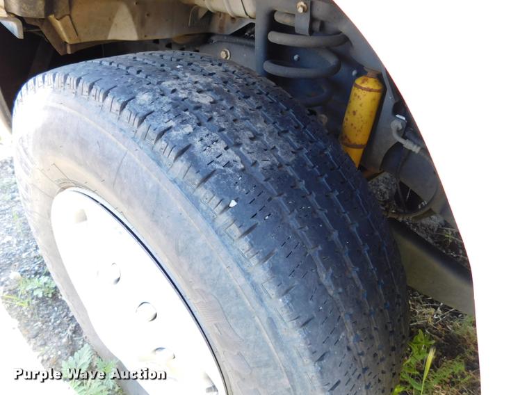 image for item DB9451 2012 Ford E350 Super Duty XL Extended van