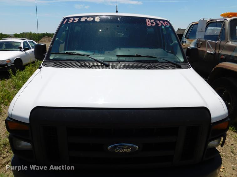image for item DB9451 2012 Ford E350 Super Duty XL Extended van
