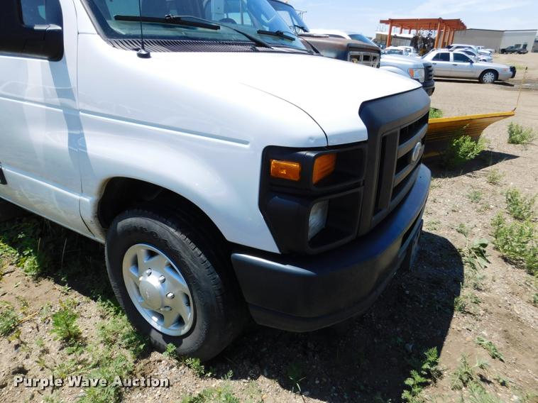 image for item DB9451 2012 Ford E350 Super Duty XL Extended van