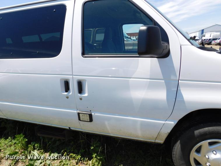 image for item DB9451 2012 Ford E350 Super Duty XL Extended van