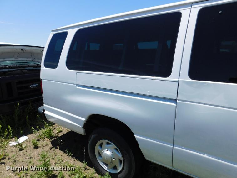 image for item DB9451 2012 Ford E350 Super Duty XL Extended van