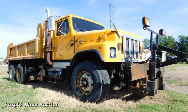 image for item DB9463 2000 International F2554 dump truck