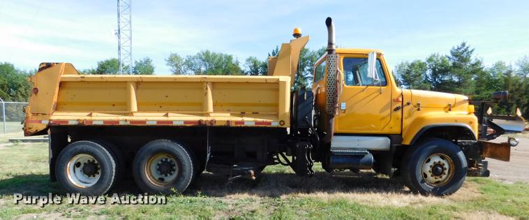 image for item DB9463 2000 International F2554 dump truck
