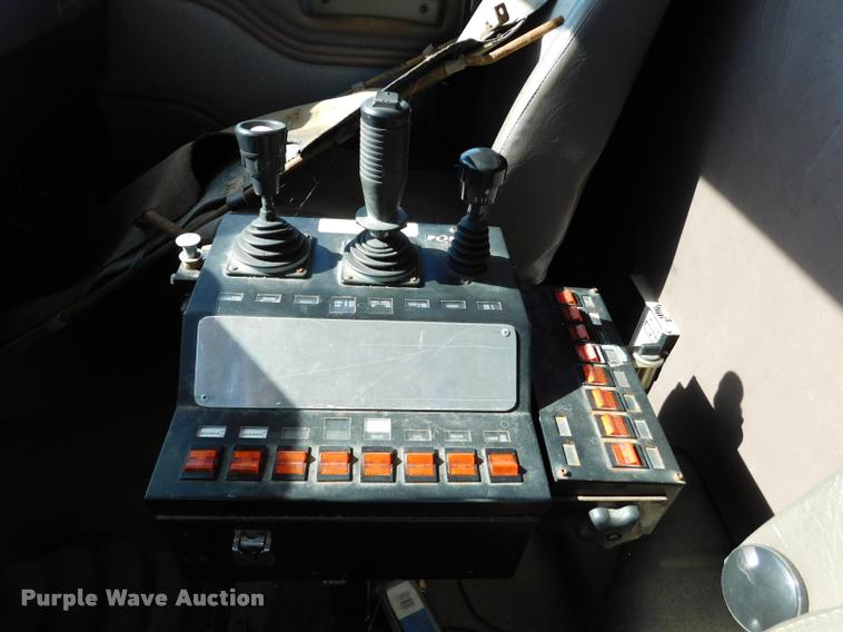 image for item DB9463 2000 International F2554 dump truck