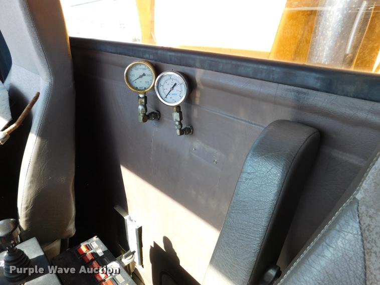 image for item DB9463 2000 International F2554 dump truck