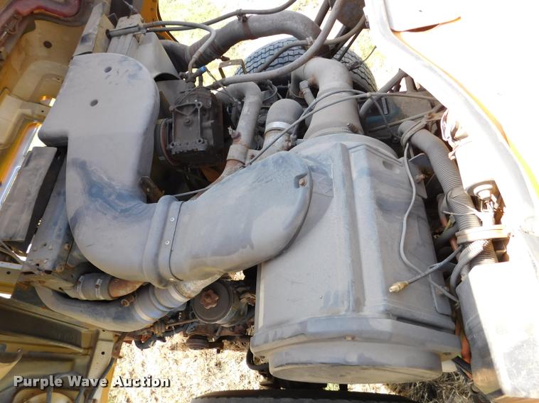 image for item DB9463 2000 International F2554 dump truck