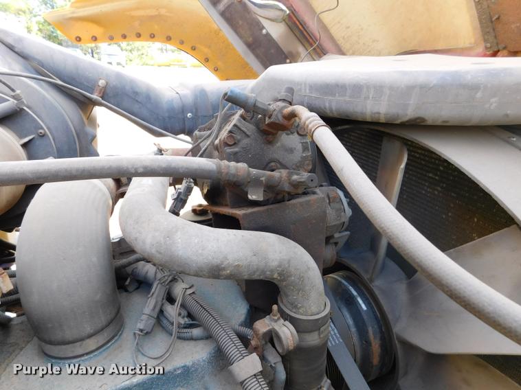 image for item DB9463 2000 International F2554 dump truck