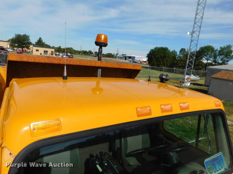 image for item DB9463 2000 International F2554 dump truck