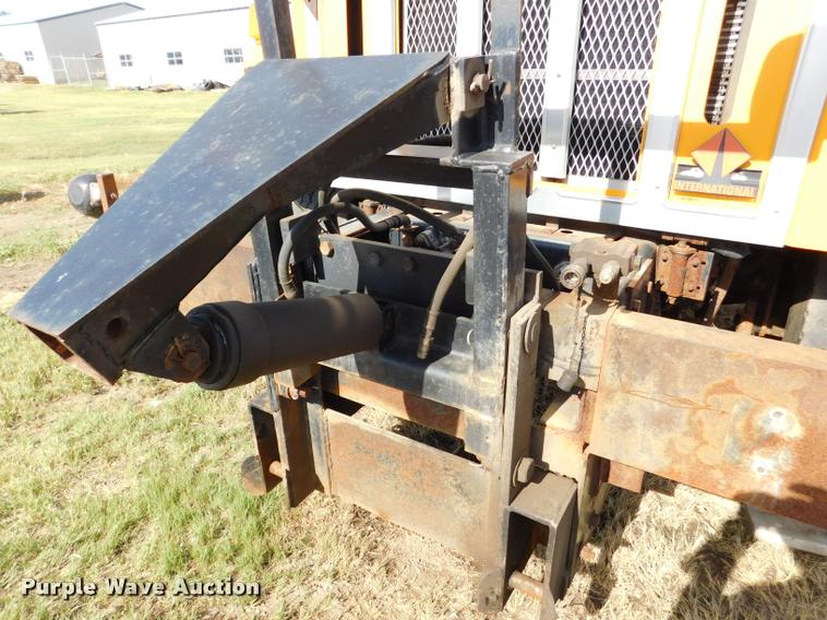 image for item DB9463 2000 International F2554 dump truck