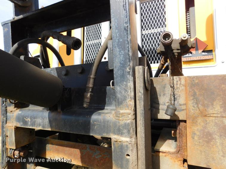 image for item DB9463 2000 International F2554 dump truck