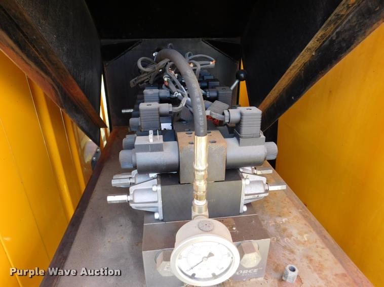 image for item DB9463 2000 International F2554 dump truck