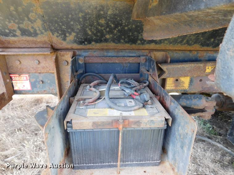 image for item DB9463 2000 International F2554 dump truck