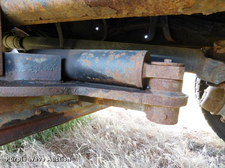 image for item DB9463 2000 International F2554 dump truck