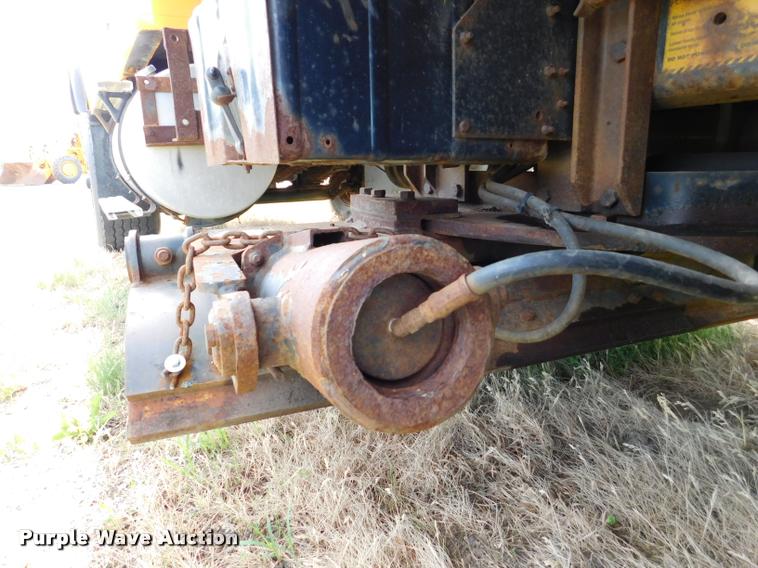 image for item DB9463 2000 International F2554 dump truck