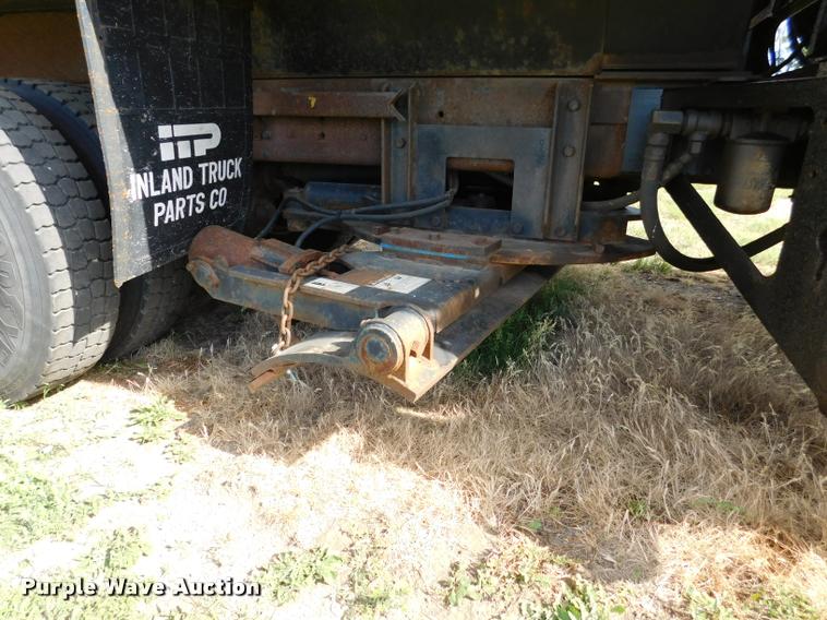 image for item DB9463 2000 International F2554 dump truck