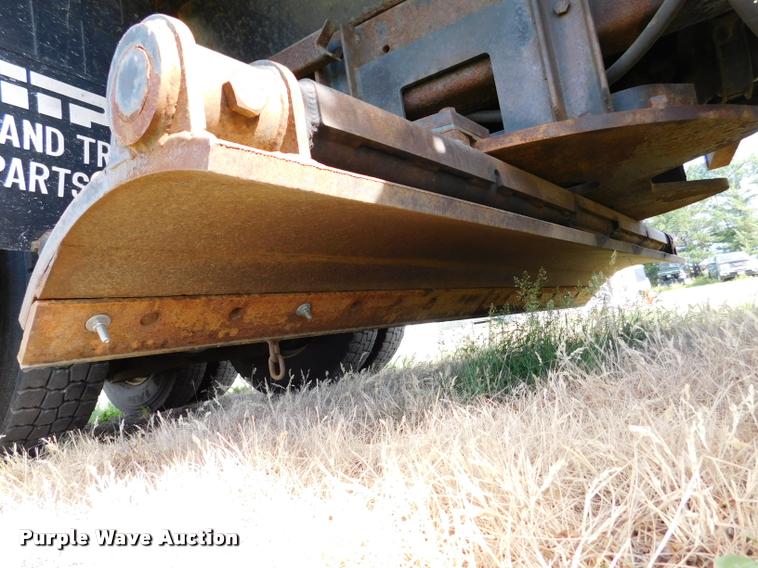 image for item DB9463 2000 International F2554 dump truck