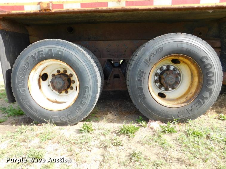 image for item DB9463 2000 International F2554 dump truck