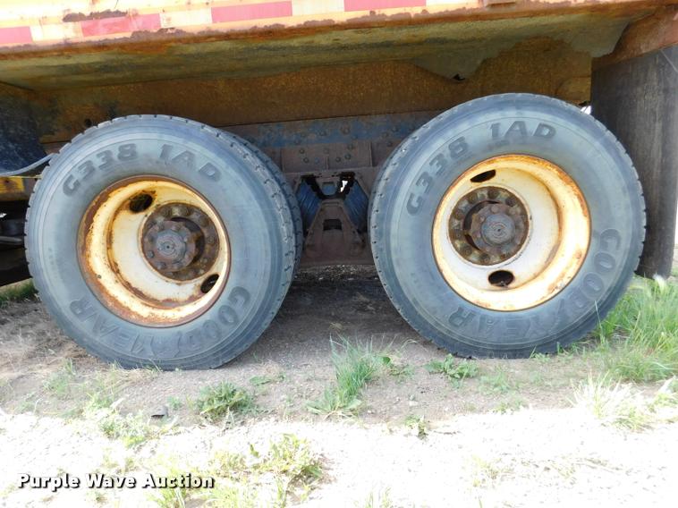 image for item DB9463 2000 International F2554 dump truck