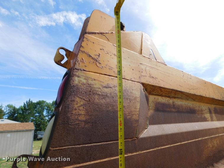 image for item DB9463 2000 International F2554 dump truck